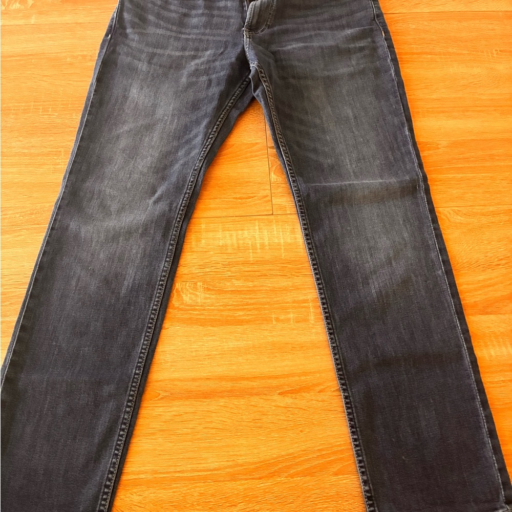 Calvin Klein Jeans Dark Blue Denim Wash Zipper Fly 32 x 30 Classic Fit - Picture 3 of 4